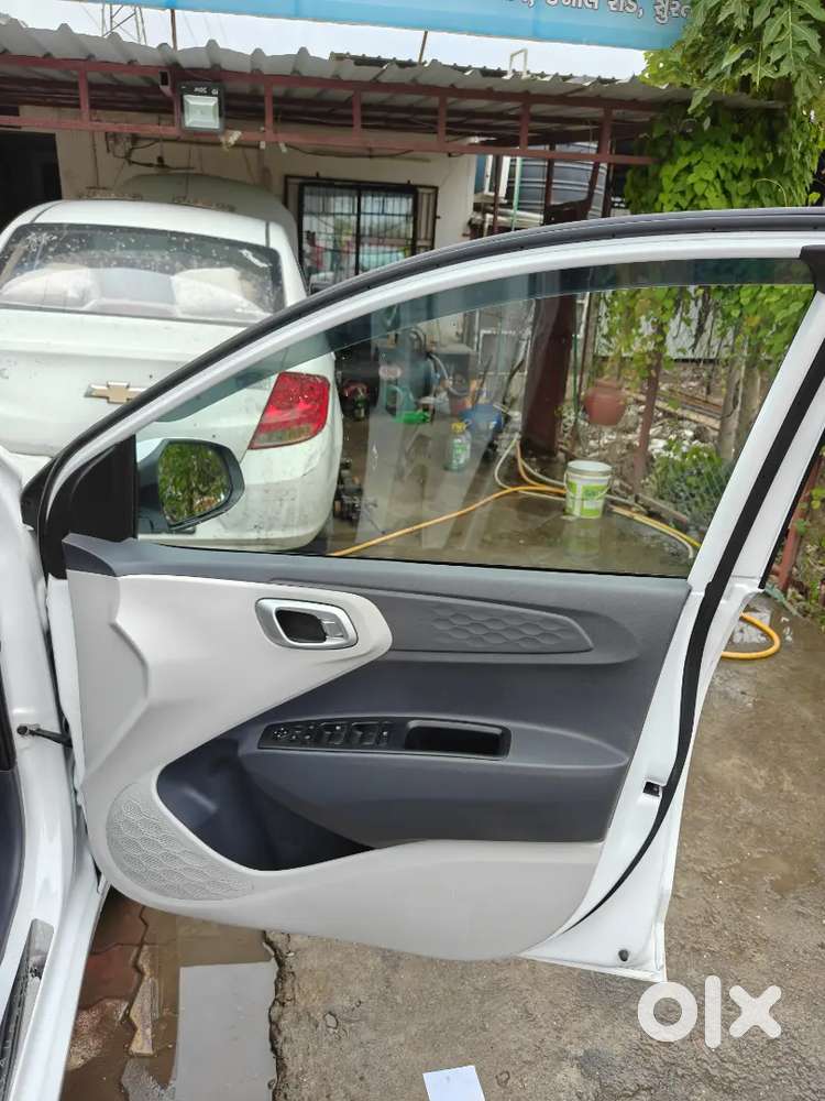 Hyundai Aura Sx Cng Manual 2026