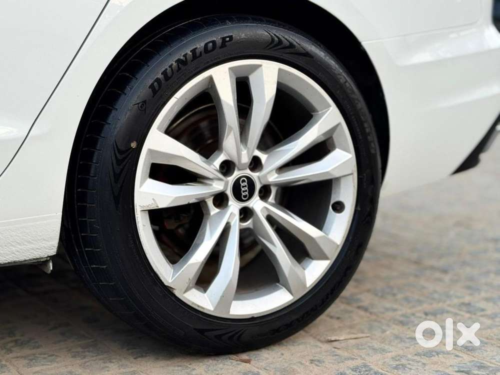 Audi A4 2022 Petrol 40000 Km Driven