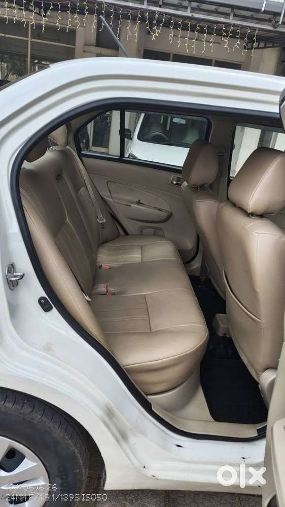 Maruti Suzuki Dzire 1.2 Vxi Amt, 2014, Petrol