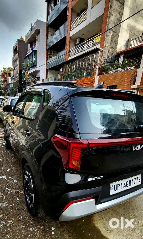 Kia Sonet 2025 Petrol 30000 Km Driven