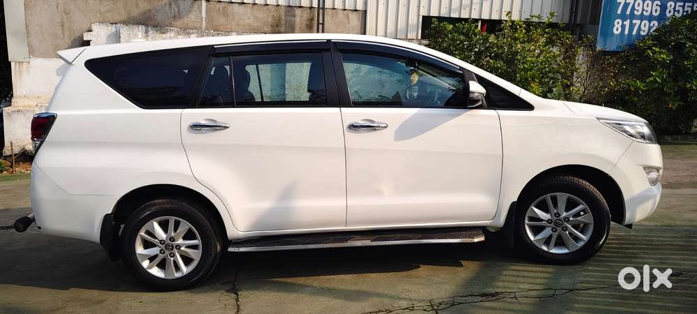 Toyota Innova Crysta 2.4 G Mt, 2017, Diesel