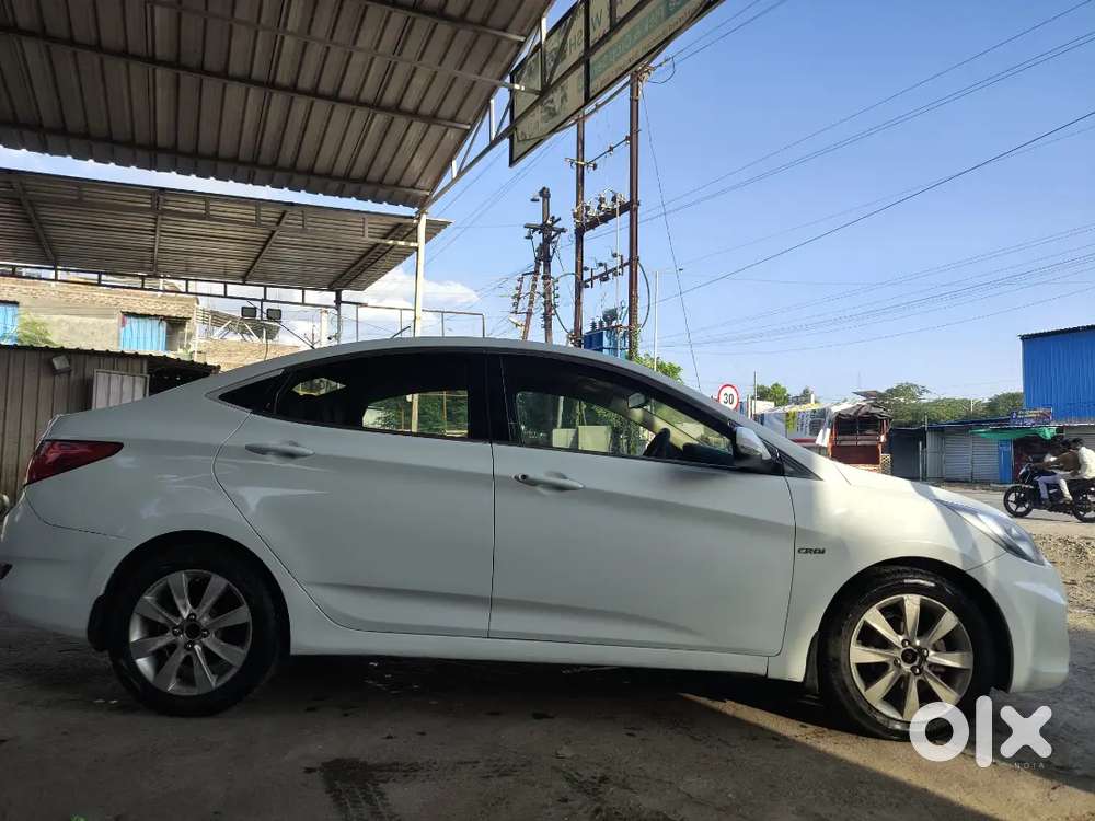 Hyundai Verna Crdi 2012