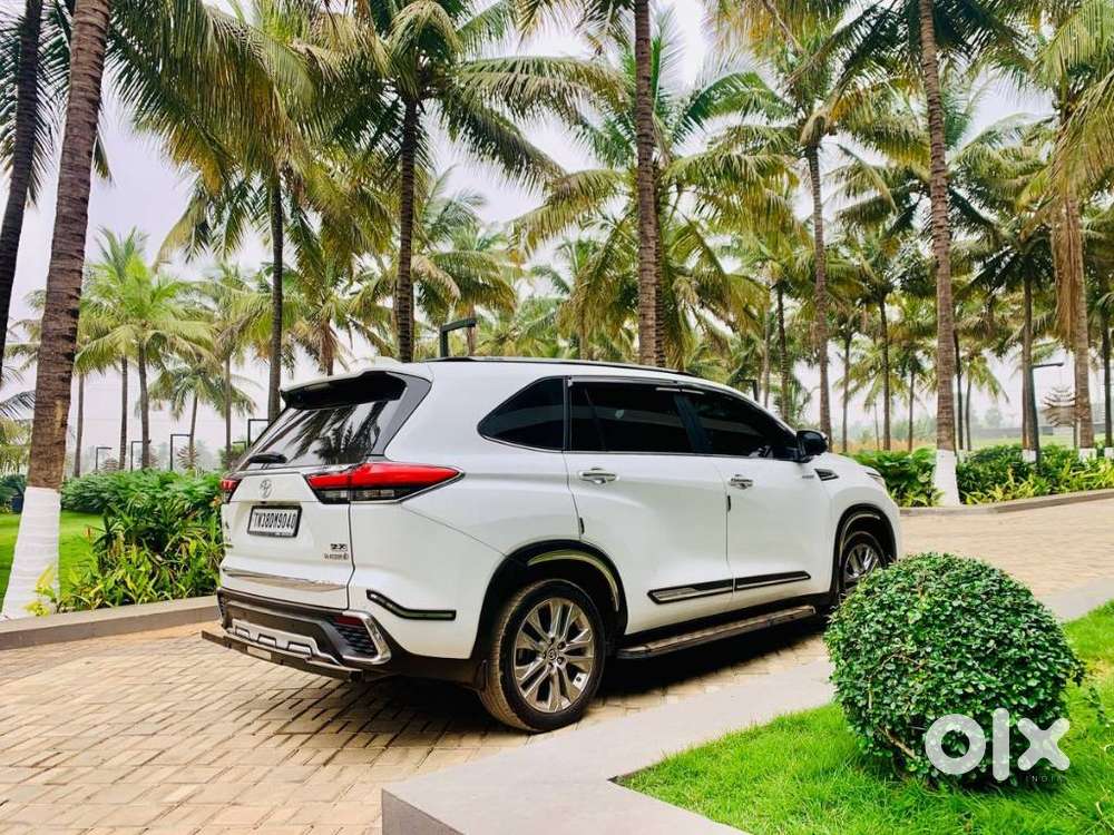 Toyota Innova Hycross 2.0 Zx (o) Hybrid 7 Str, 2025, Electric