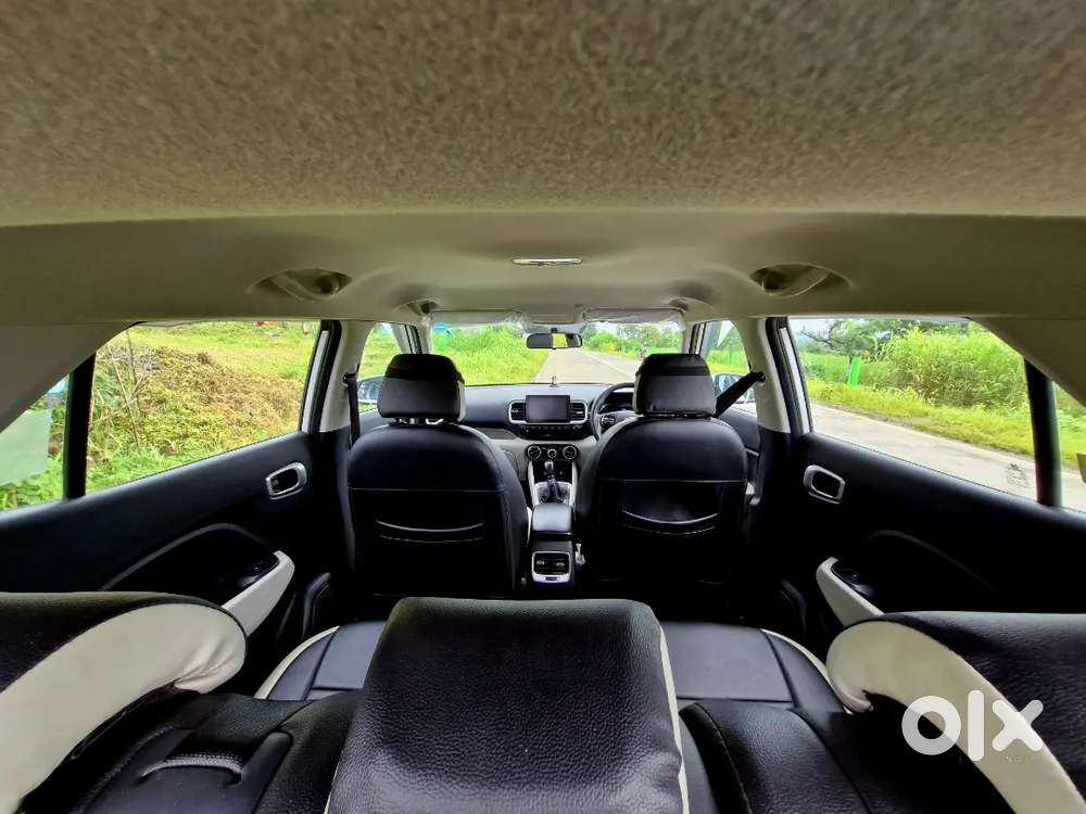 Hyundai Venue Petrol 2023