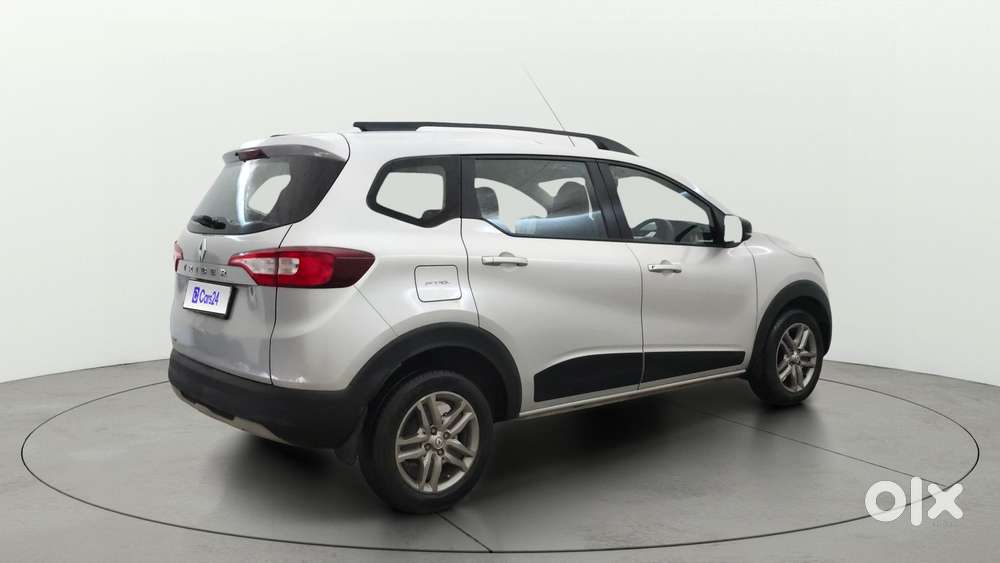 Renault Triber Rxz, 2022, Petrol