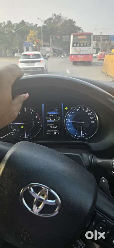 Toyota Fortuner 2022 At 2wd Petrol  29k Km  Genuine Suv