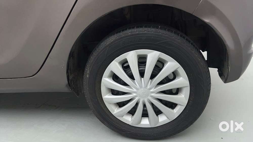 Tata Tiago 1.2 Revotron Xt, 2017, Petrol