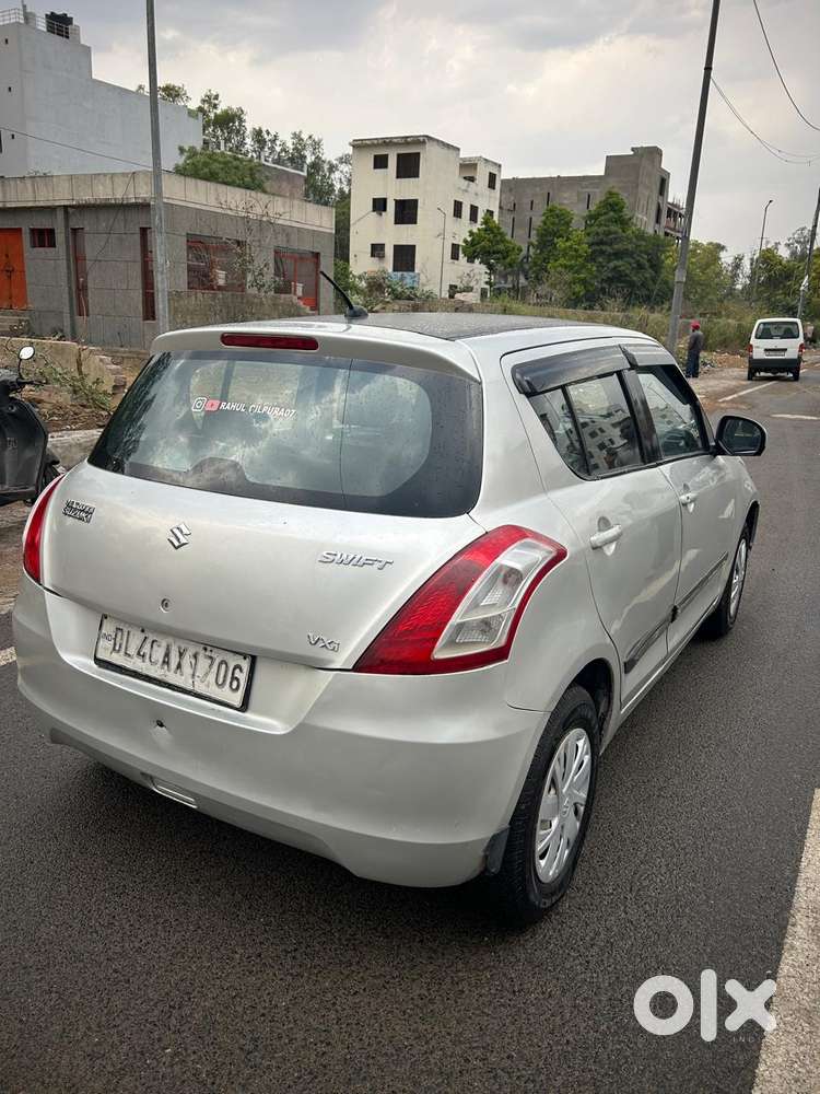 Maruti Suzuki Swift Lxi Optional-o, 2017, Cng & Hybrids