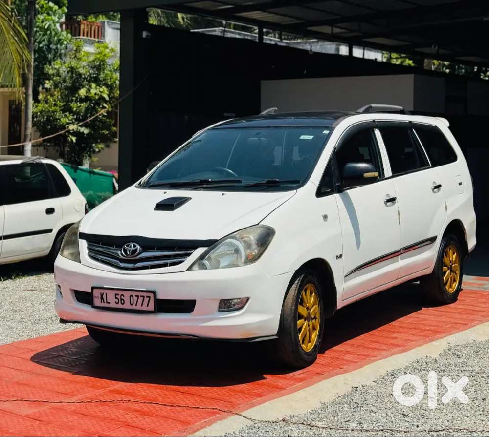 Toyota Innova 2006, All Most Running 8 Years Of Tamilnadu, Genuine Car