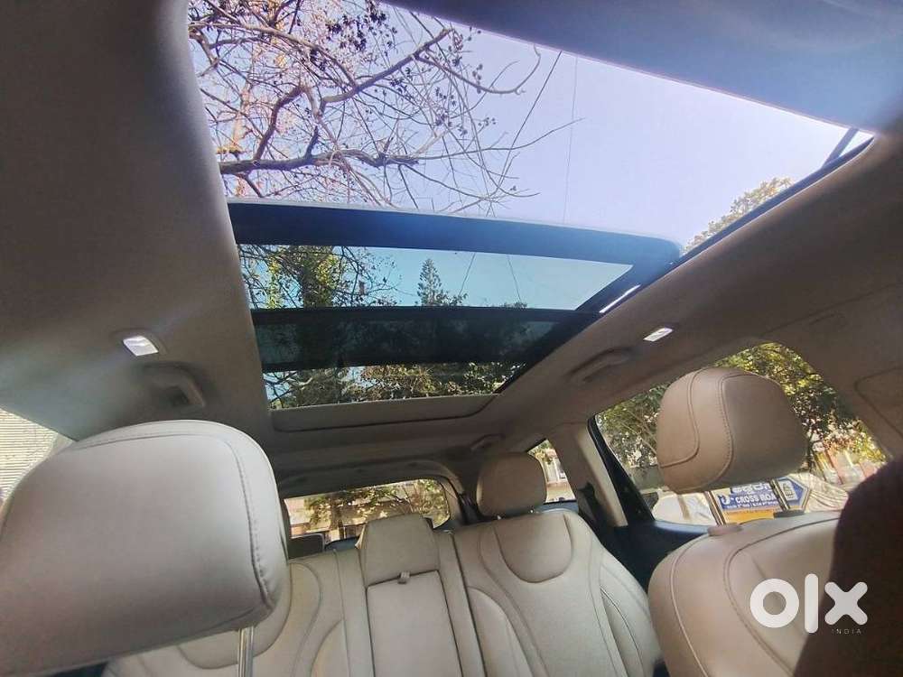 Mahindra Xuv700 2.2 Ax 7 Diesel Mt Luxury Pack Str, 2023, Diesel