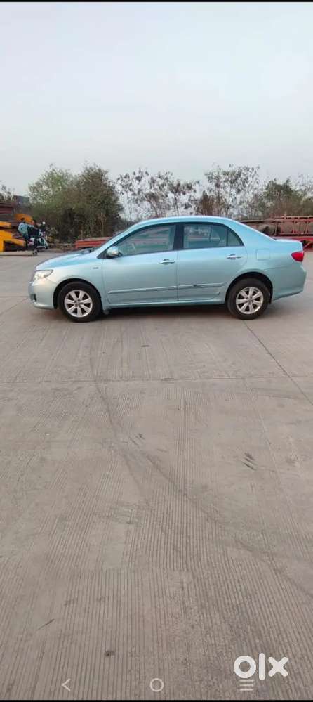 Toyota Corolla Altis Petrol Manual 2011 Car