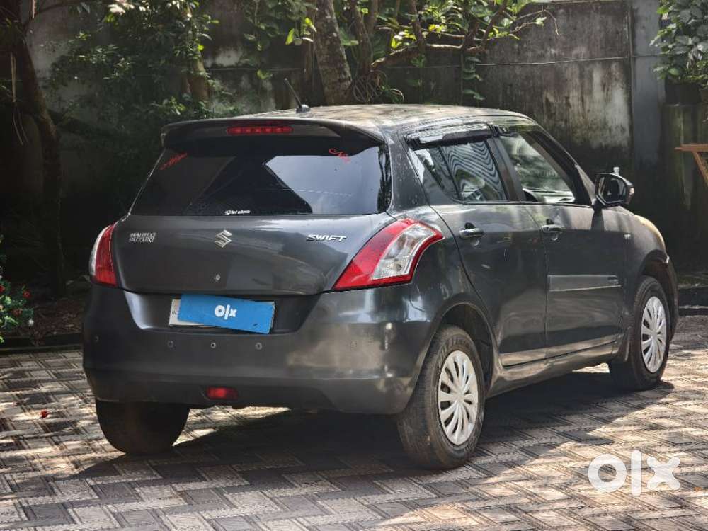 Maruti Suzuki Swift Vxi + Manual, 2016, Petrol