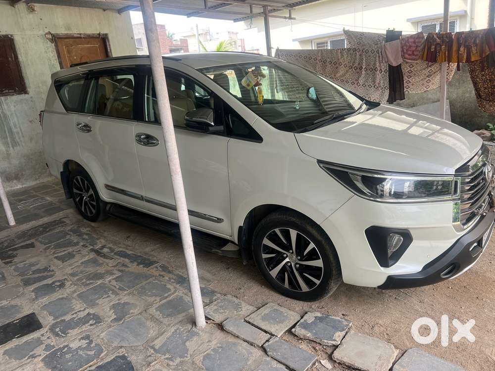 Toyota Innova Zx 2022