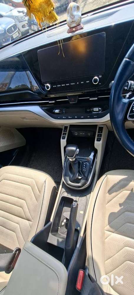 Kia Carens Luxury (o)1.5 Diesel At 7 Str, 2022, Diesel