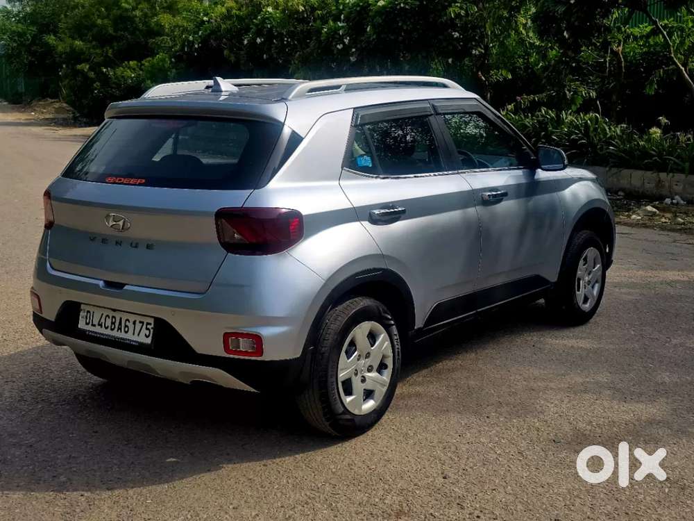 Hyundai Venue 1.2 S Plus, 2021, Petrol