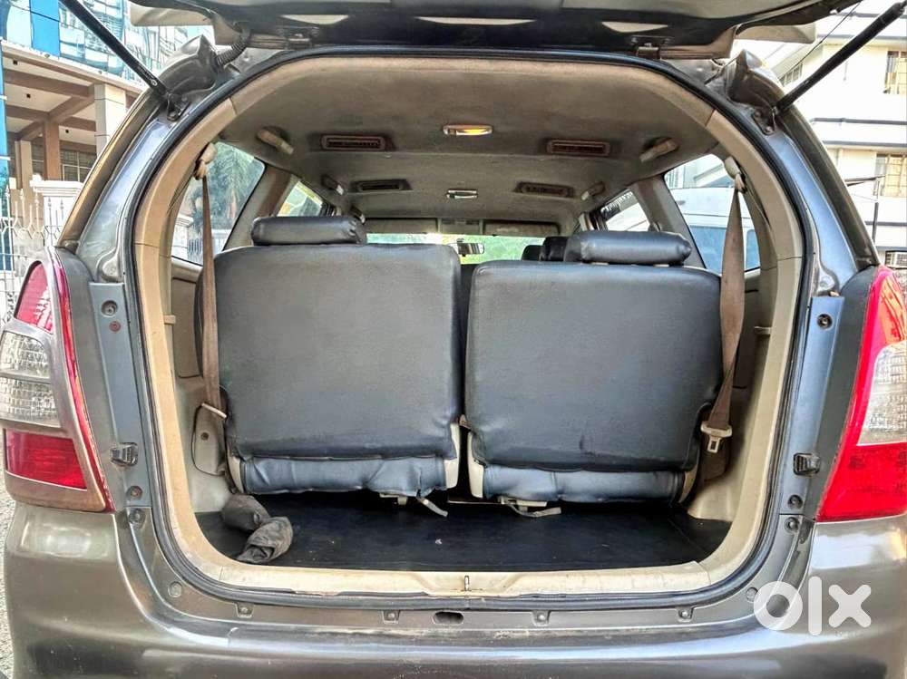 Toyota Innova 2.5 G (diesel) 8 Seater, 2012, Diesel