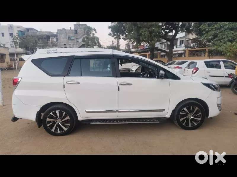 Toyota Innova Crysta, 2023, Diesel