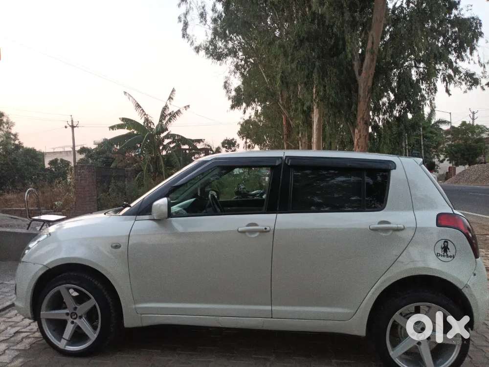 Maruti Suzuki Swift 2011