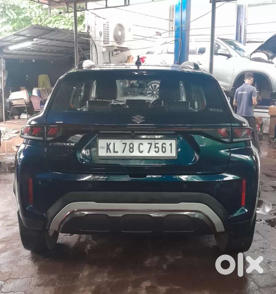 Maruti Suzuki Fronx Sigma 1.2l Mt, 2023, Petrol