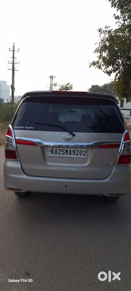 Toyota Innova 2.5 Vx 8 Str Bs-iii, 2015, Diesel