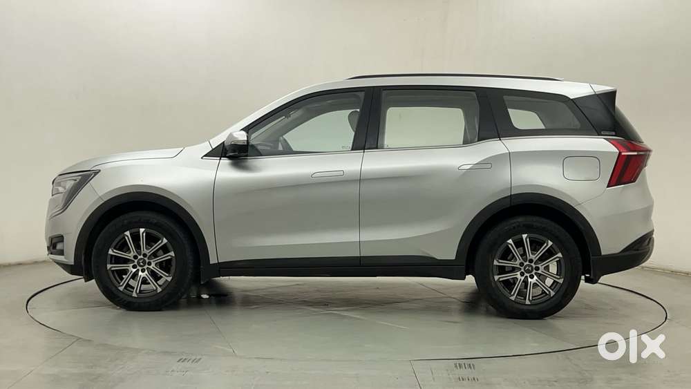 Mahindra Xuv700 2.0 Ax 7 Petrol At Luxury Pack Str, 2021, Petrol