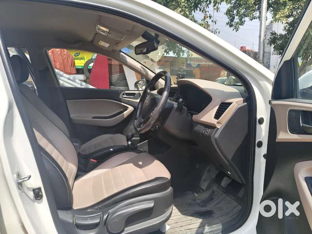 Hyundai Elite I20 Asta Option, 2015, Petrol