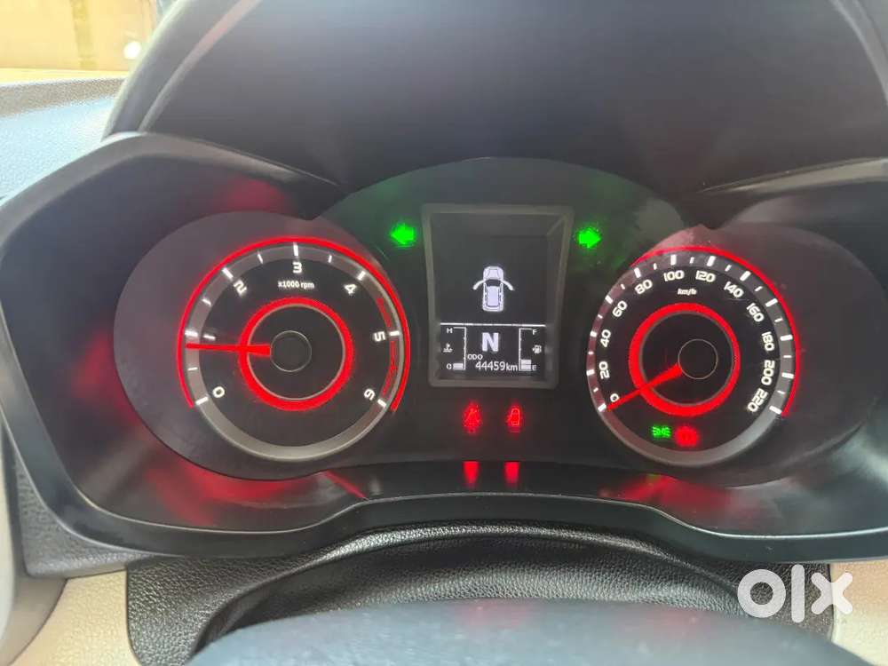 Mahindra Xuv300 W8 Diesel In Showroom Condition