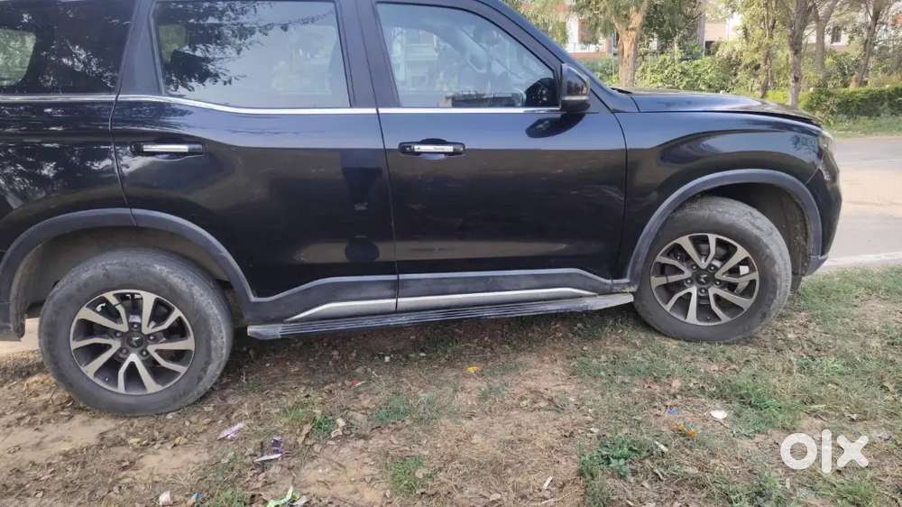 Mahindra Scorpio-n 2023 Petrol 28500 Km Driven