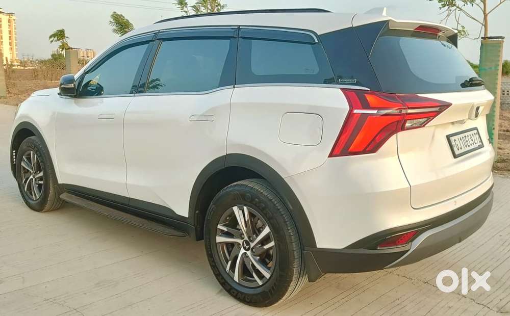 Mahindra Xuv700 2.2 Ax 5 Diesel At 7 Str, 2025, Diesel