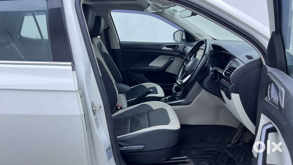 Volkswagen Taigun Topline 1.0 Tsi At (electric Seats), 2023, Petrol