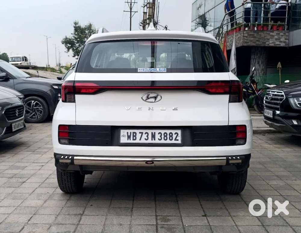 Hyundai Venue, 2025, Petrol