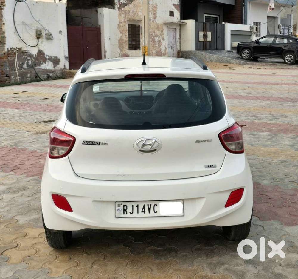 Hyundai Grand I10 Sportz Edition, 2016, Petrol