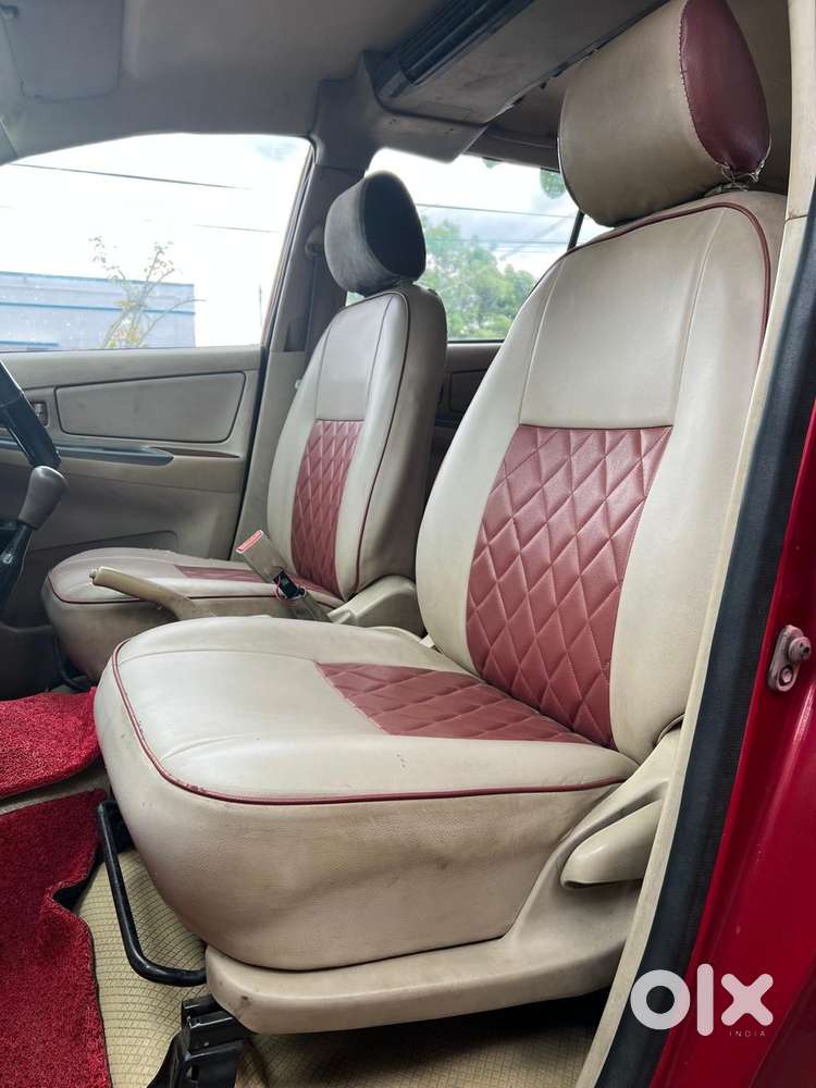 Toyota Innova 2.5 G (diesel) 8 Seater, 2005, Diesel