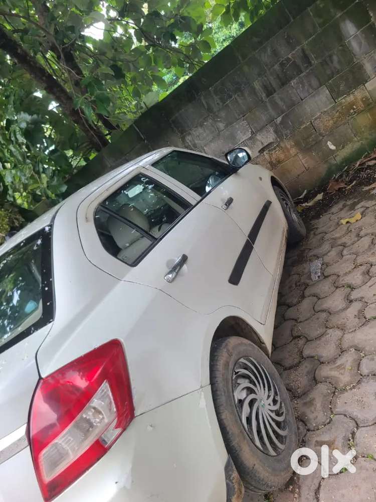 Maruti Suzuki Dzire 2017 Lxi Cng