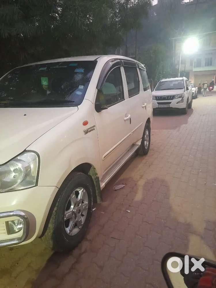 Mahindra Xylo 2010