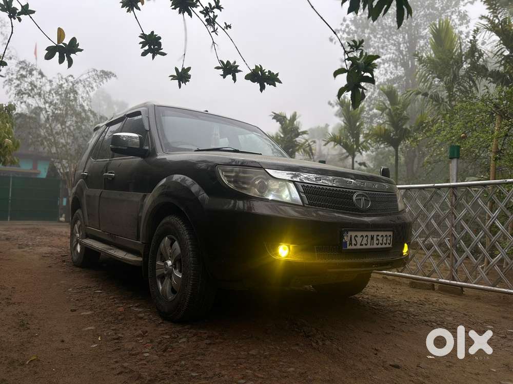 Tata Safari Storme 2014