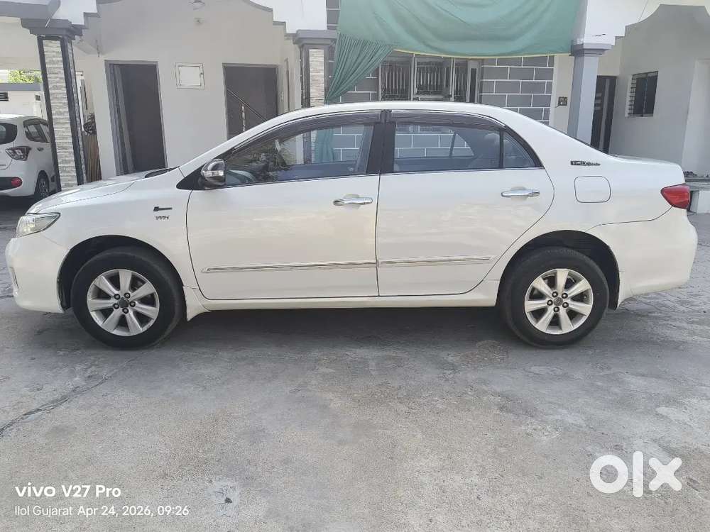 Toyota Corolla Altis 2011 Petrol 106000 Km Driven Second Owner