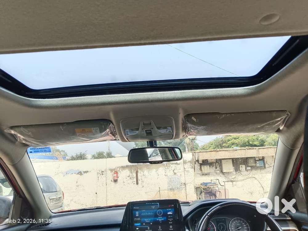 Maruti Suzuki Vitara Brezza 1.5 Zxi Plus Dual Tone, 2022, Petrol