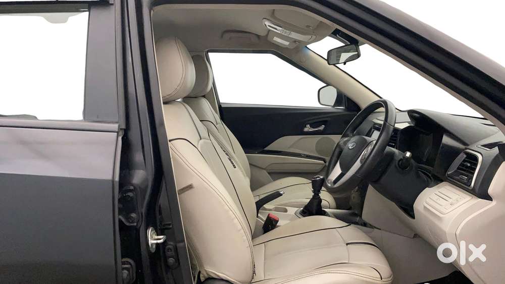 Mahindra Xuv300 W8, 2022, Petrol