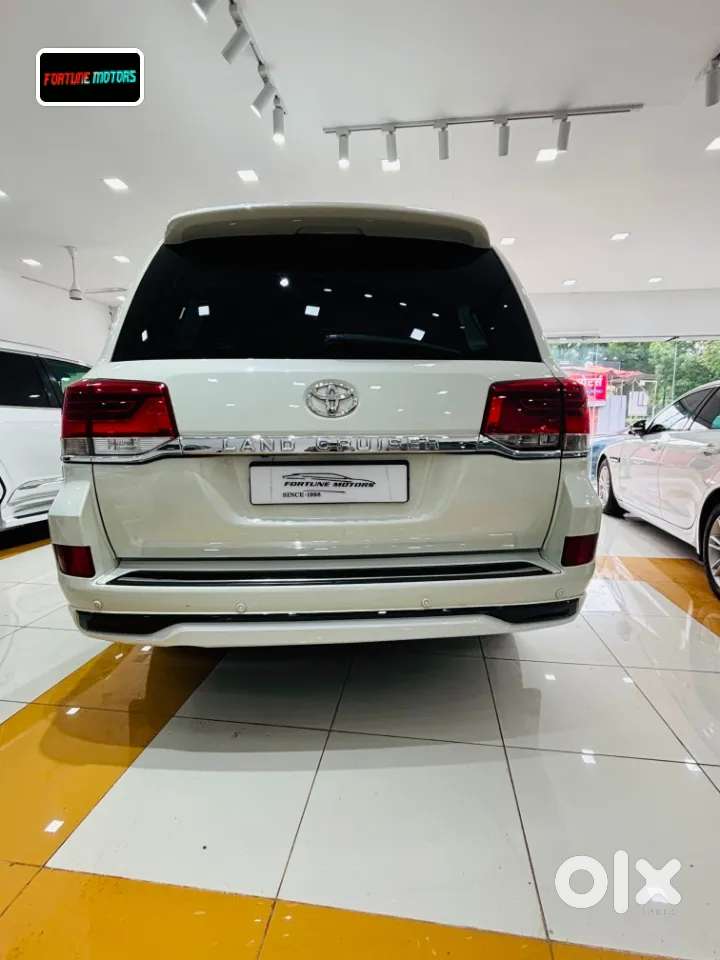 Toyota Land Cruiser [ ] 4.5 Vx Lc 200, 2014, Diesel