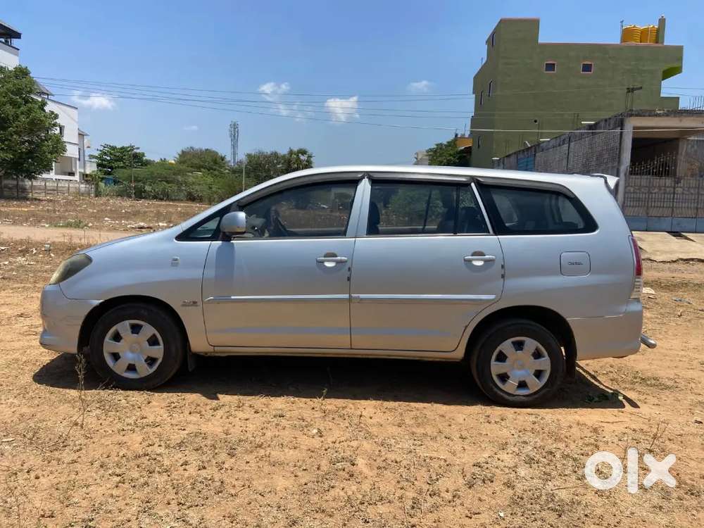 Toyota Innova 2011 Diesel 280545 Km Driven