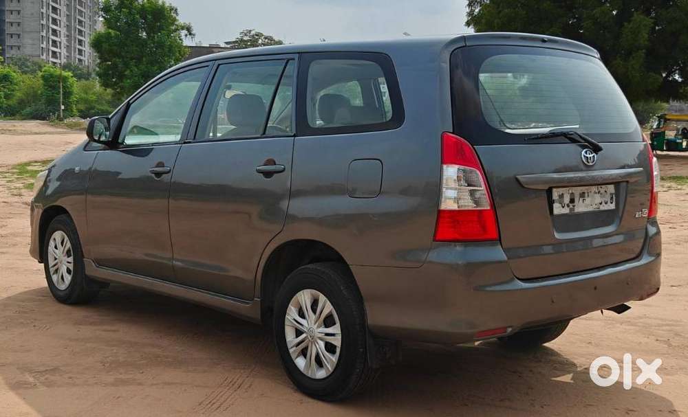 Toyota Innova 2.5 G (diesel) 8 Seater Bs Iv, 2013, Diesel