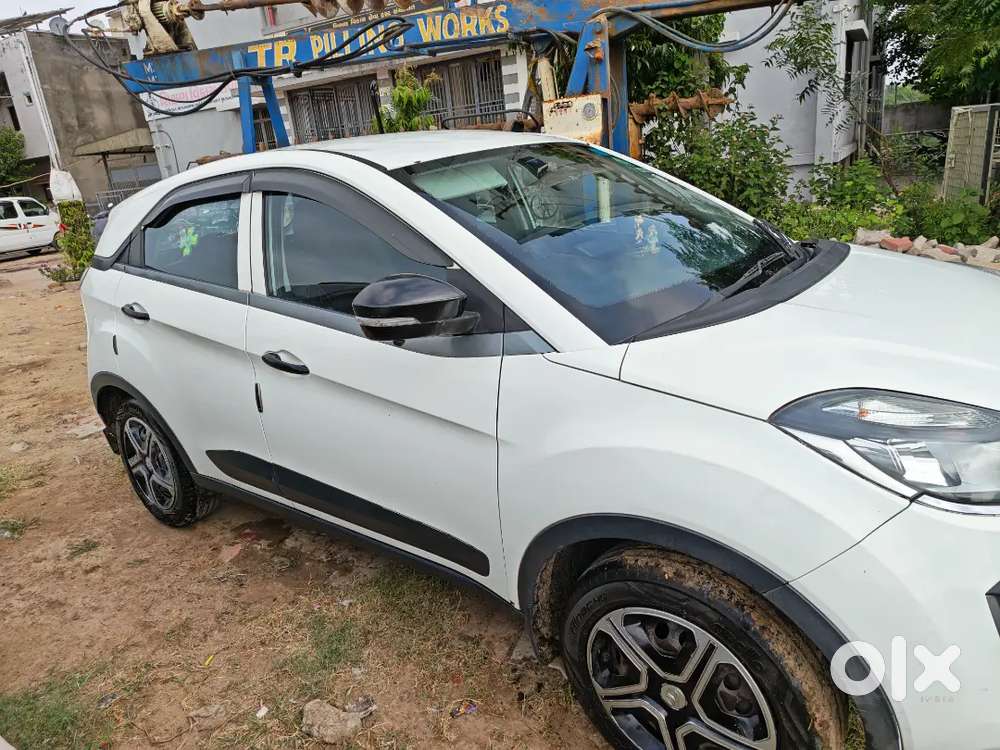 Tata Nexon Cng Manual