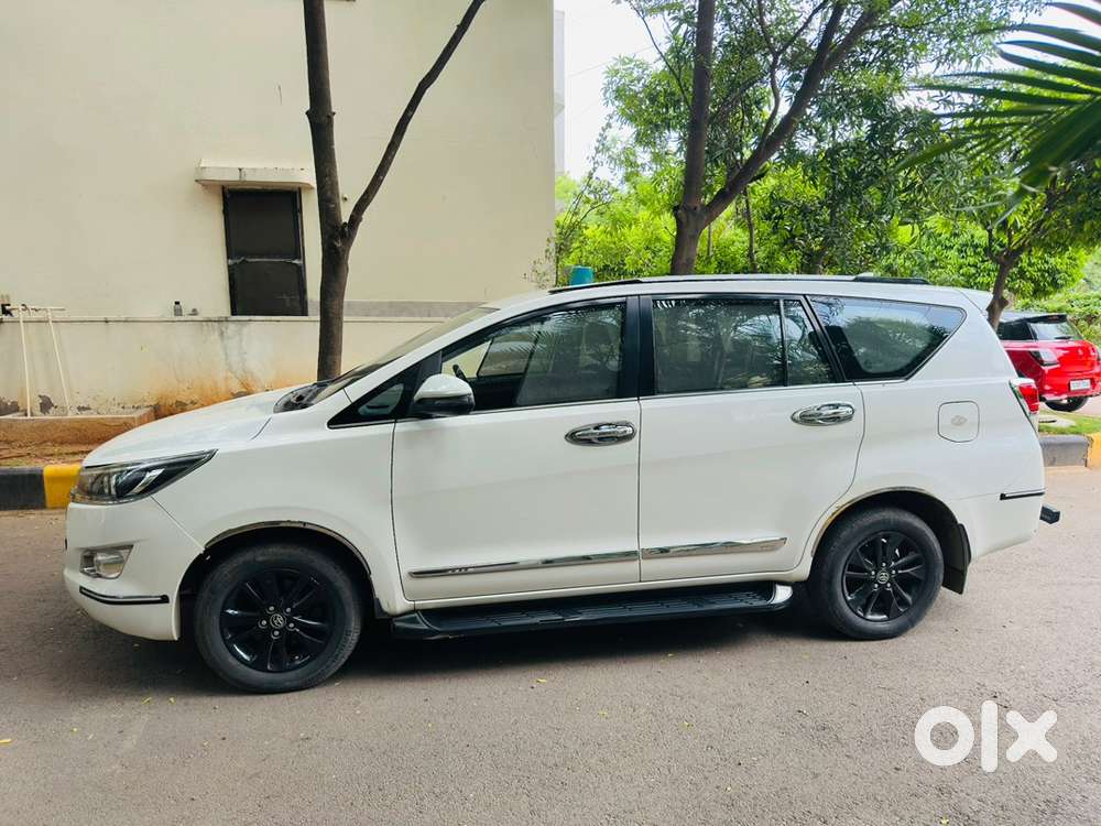 Toyota Innova Crysta Diesel 2017