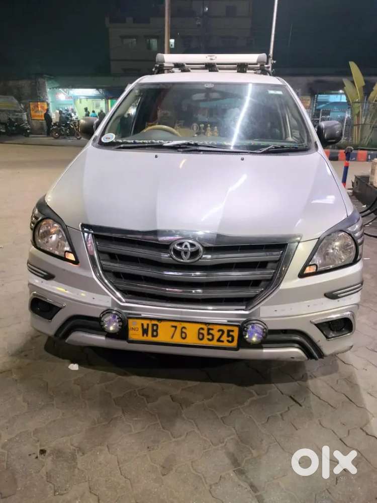 Toyota Innova Vx Petrol 2010