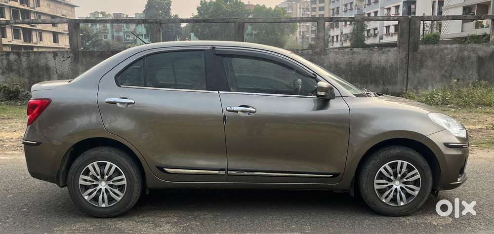 Maruti Suzuki Dzire 1.2 Vxi, 2022, Petrol