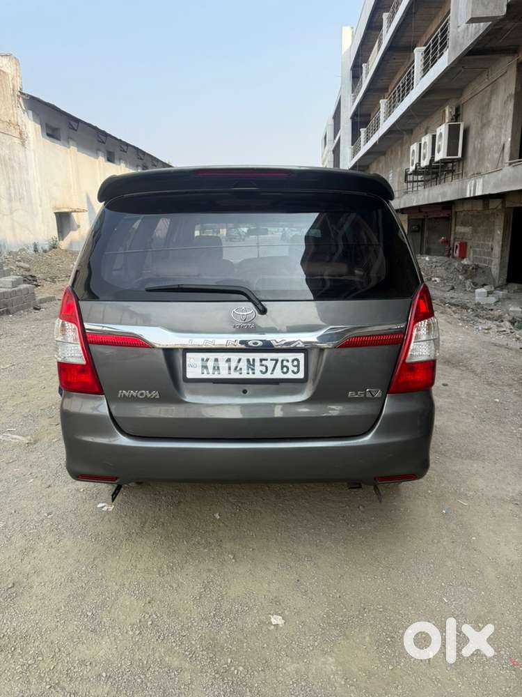 Toyota Innova 2011 Diesel Well Maintained