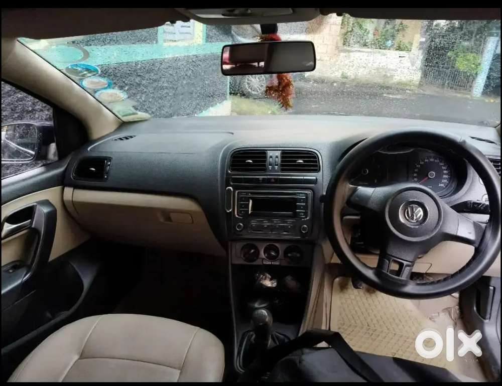 Volkswagen Polo 2013 Petrol 70000 Km Driven