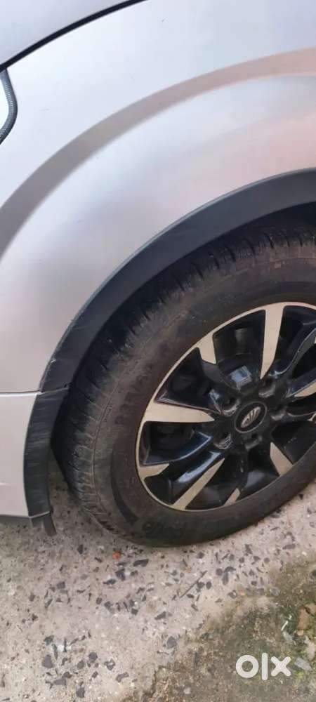 Mahindra Xuv500 2018 Diesel 58000 Km Driven