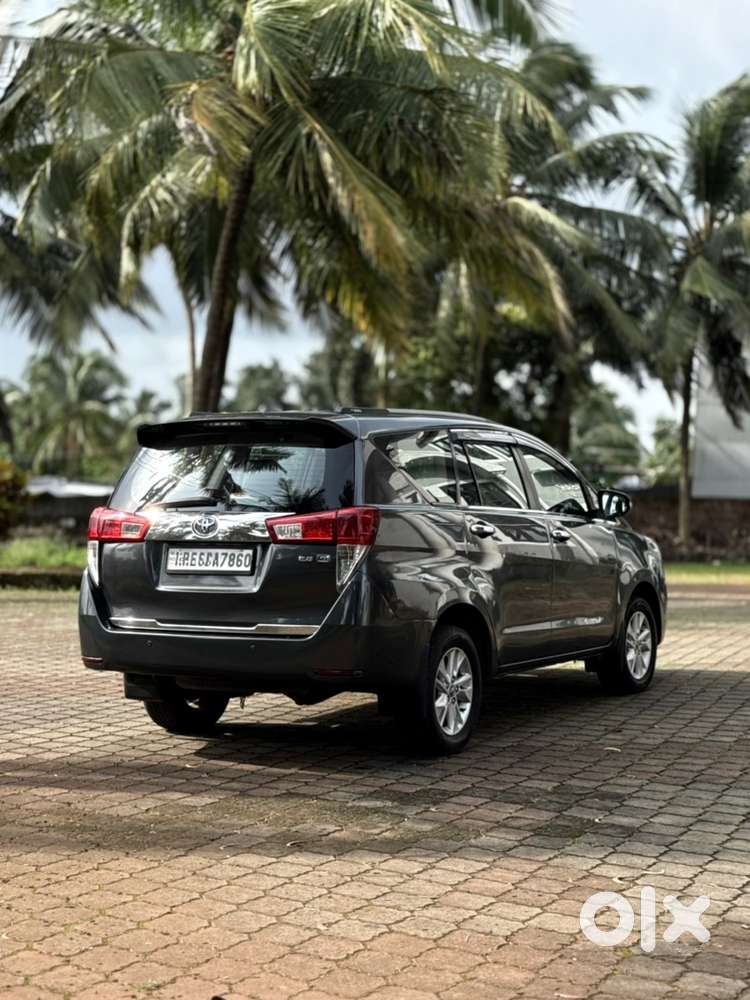 Toyota Innova Crysta 2.8 2016-17